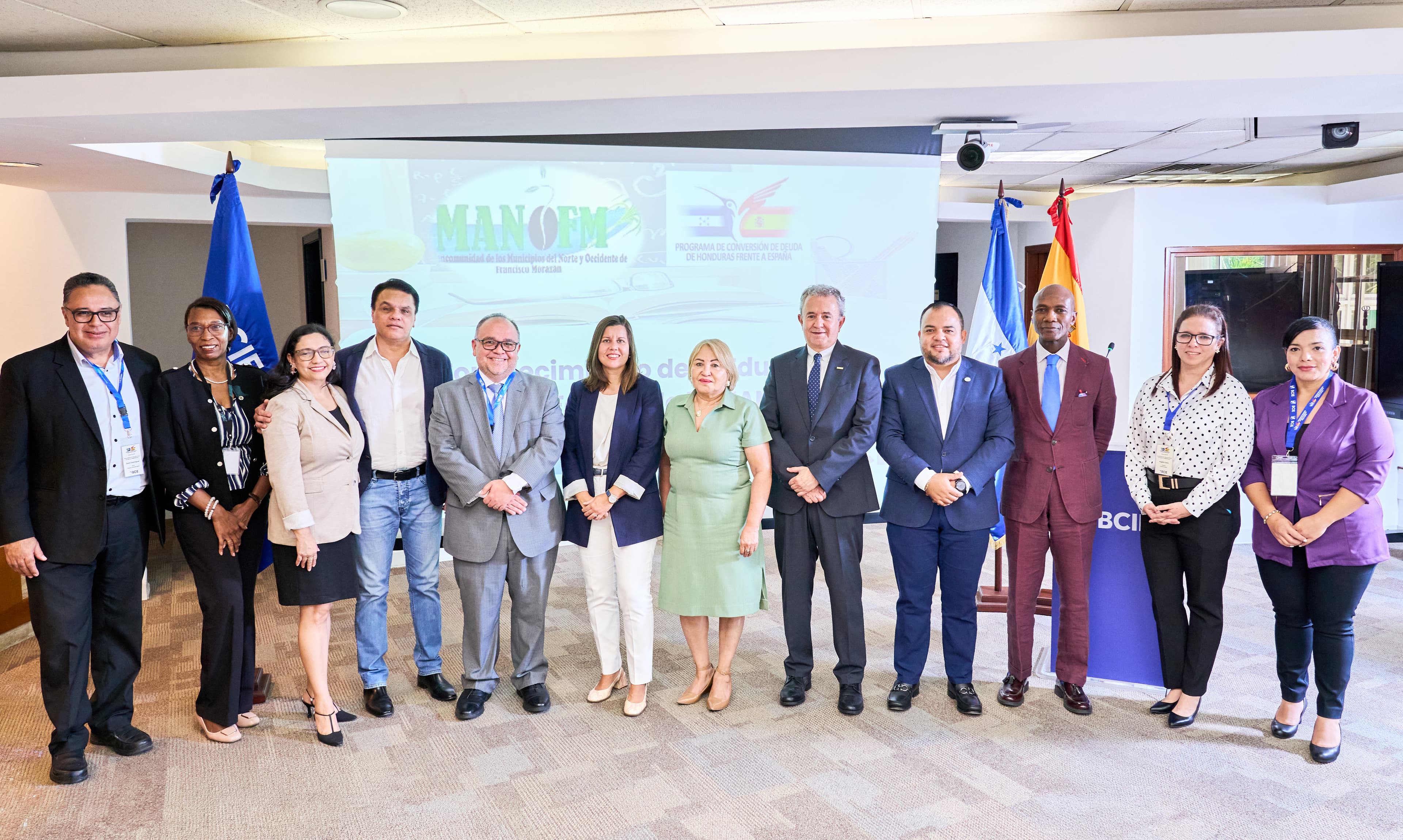 Honduras y España impulsan la educación de calidad en ocho municipios de Francisco Morazán