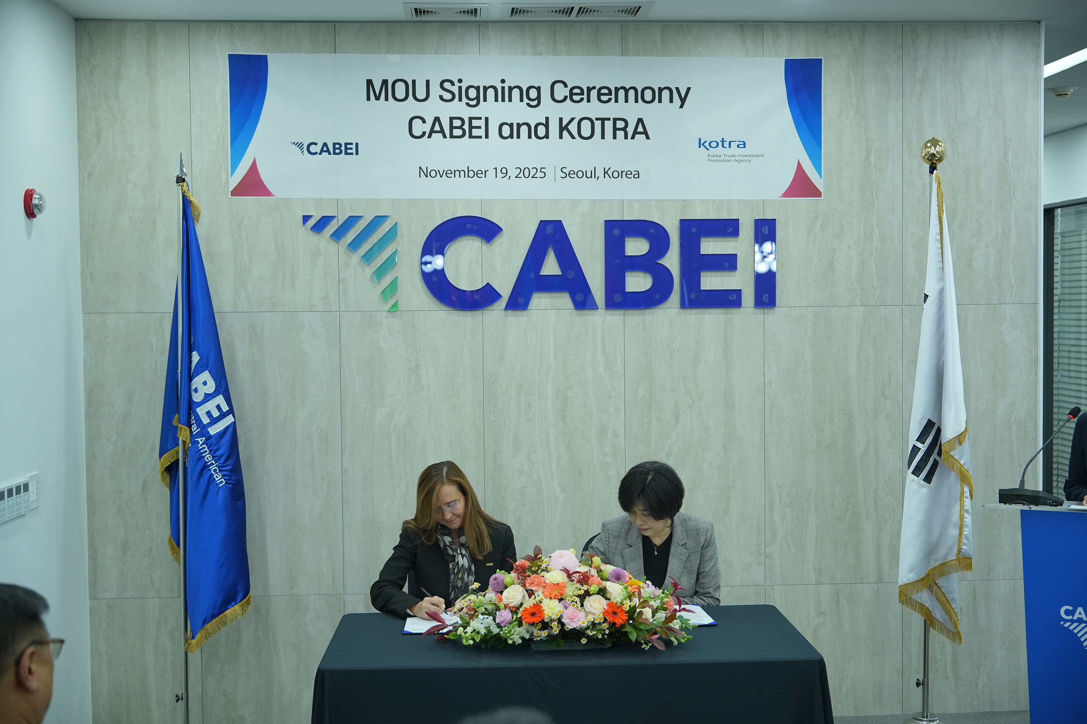 BCIE y KOTRA firman acuerdo para ampliar oportunidades de inversión en los países miembros