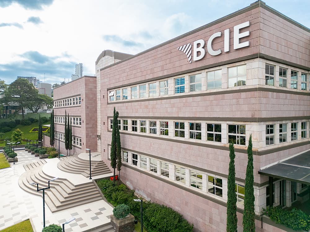 BCIE lanza su nuevo sitio web fortaleciendo la rendición de cuentas, la inclusión y el uso de inteligencia artificial