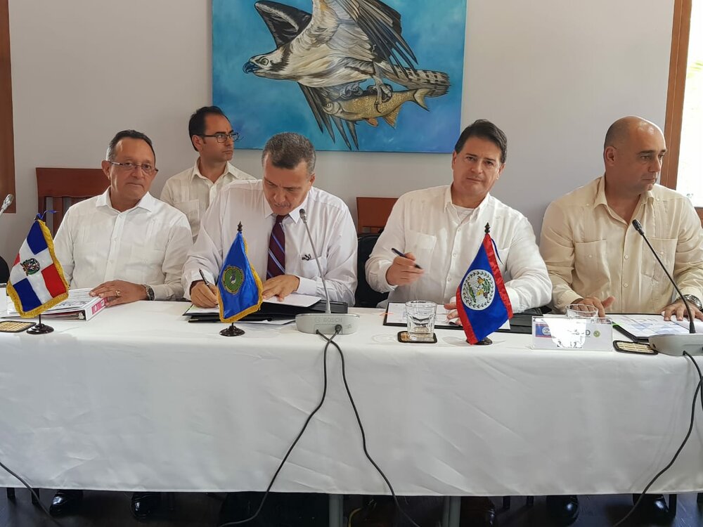 Los acuerdos fueron firmados por el Vicepresidente Ejecutivo del BCIE, Alejandro Rodríguez Zamora, y el Director Regional de ONU Medio Ambiente en América Latina y el Caribe, Leo Heileman.