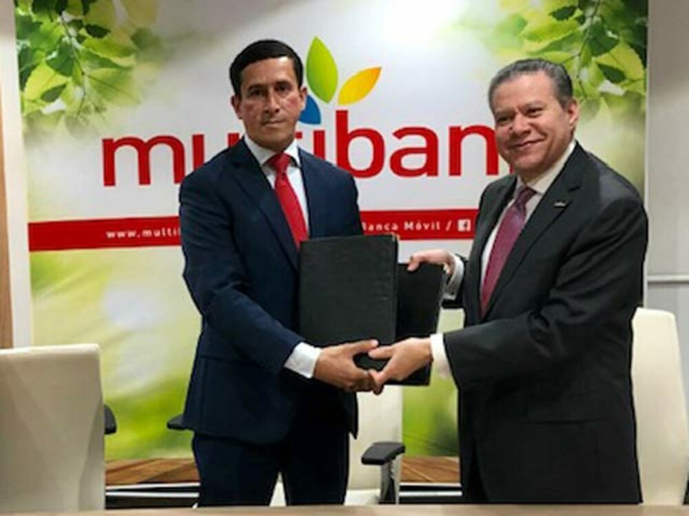 El acuerdo lo firmaron el Gerente de País BCIE Panamá, Carlos Moreno y el señor José Taylor Cocker.